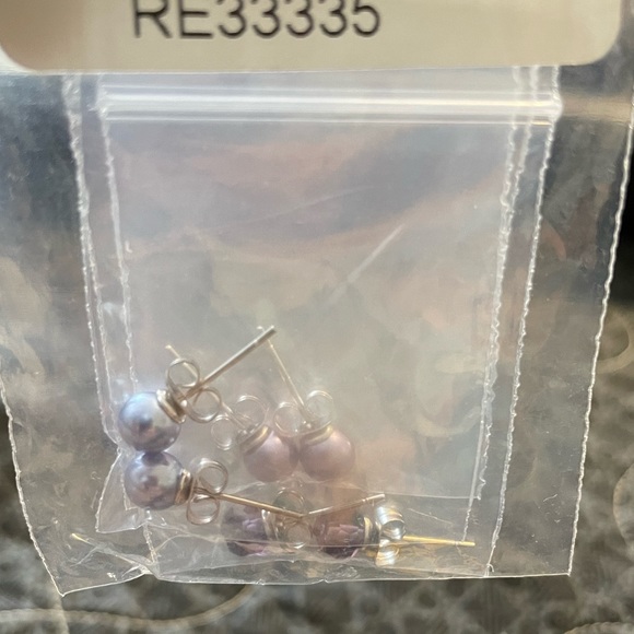 Tocara Mauve Earrings and Bracelet Set | C$100 - Picture 3 of 5